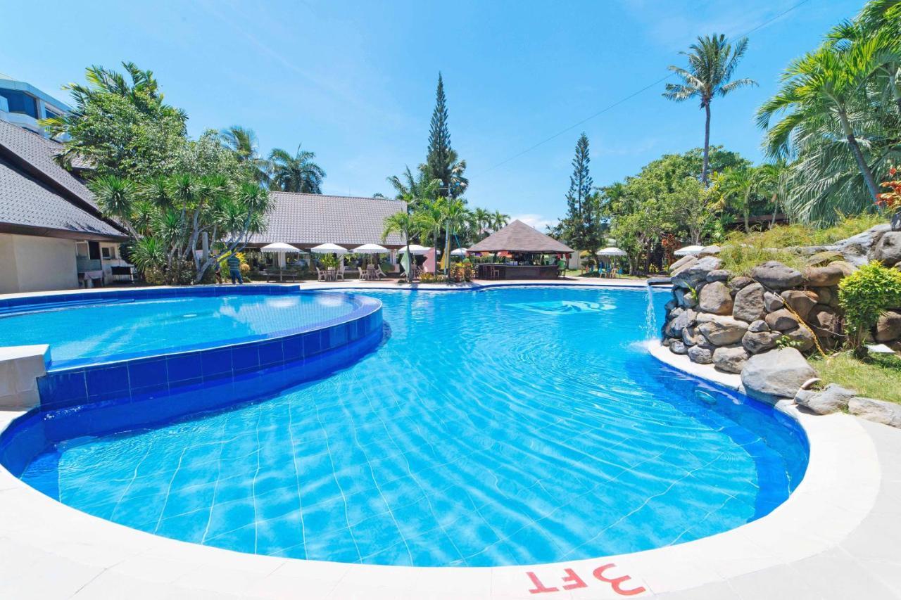 Reddoorz Premium @ The Ritz Garden Oases Hotel Davao Exterior photo