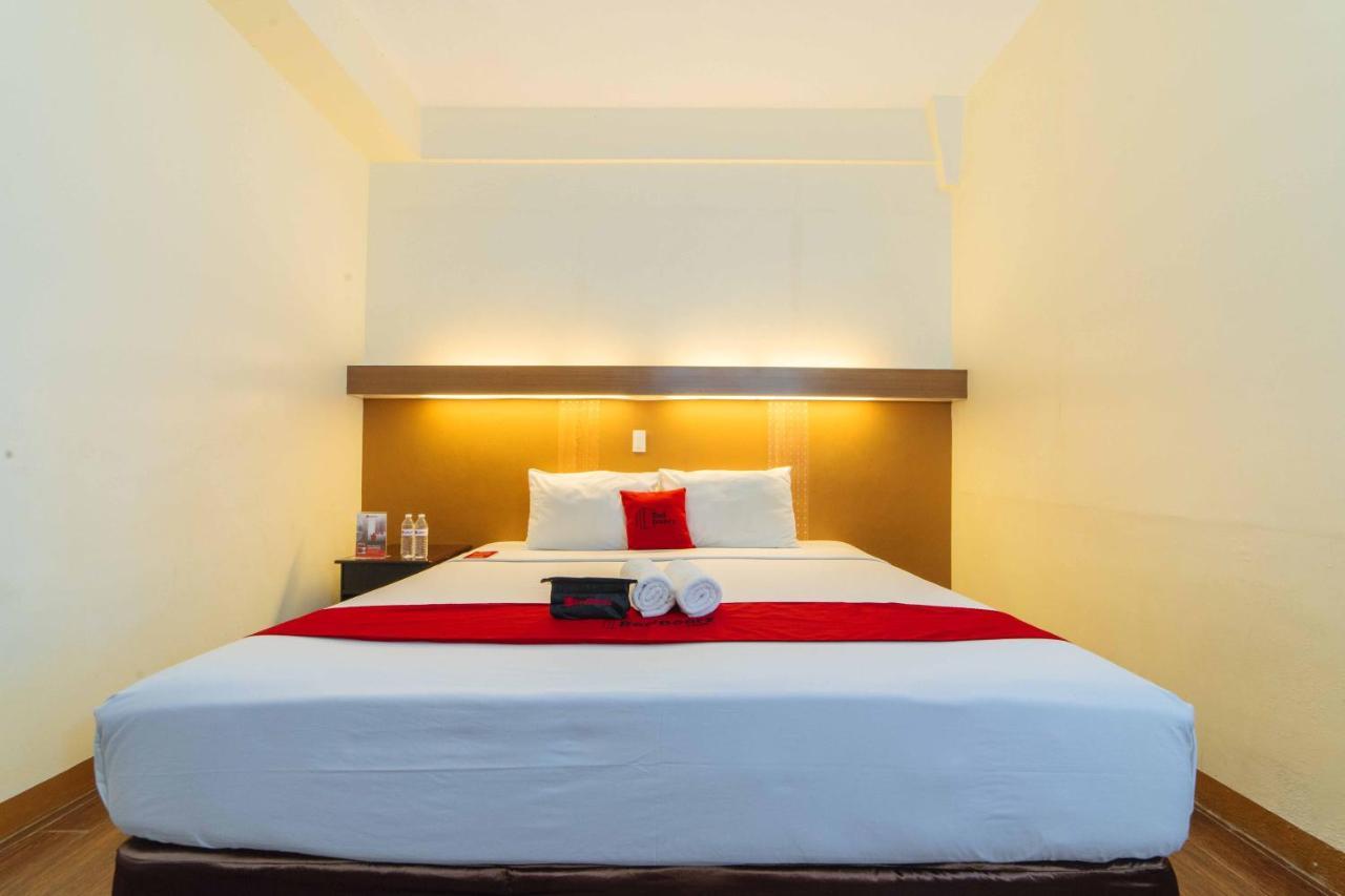 Reddoorz Premium @ The Ritz Garden Oases Hotel Davao Exterior photo